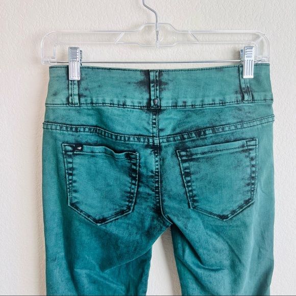 RARE Lovesick Green & Black Acid Wash 3-Button Distressed Skinny Jeans - Picture 7 of 8